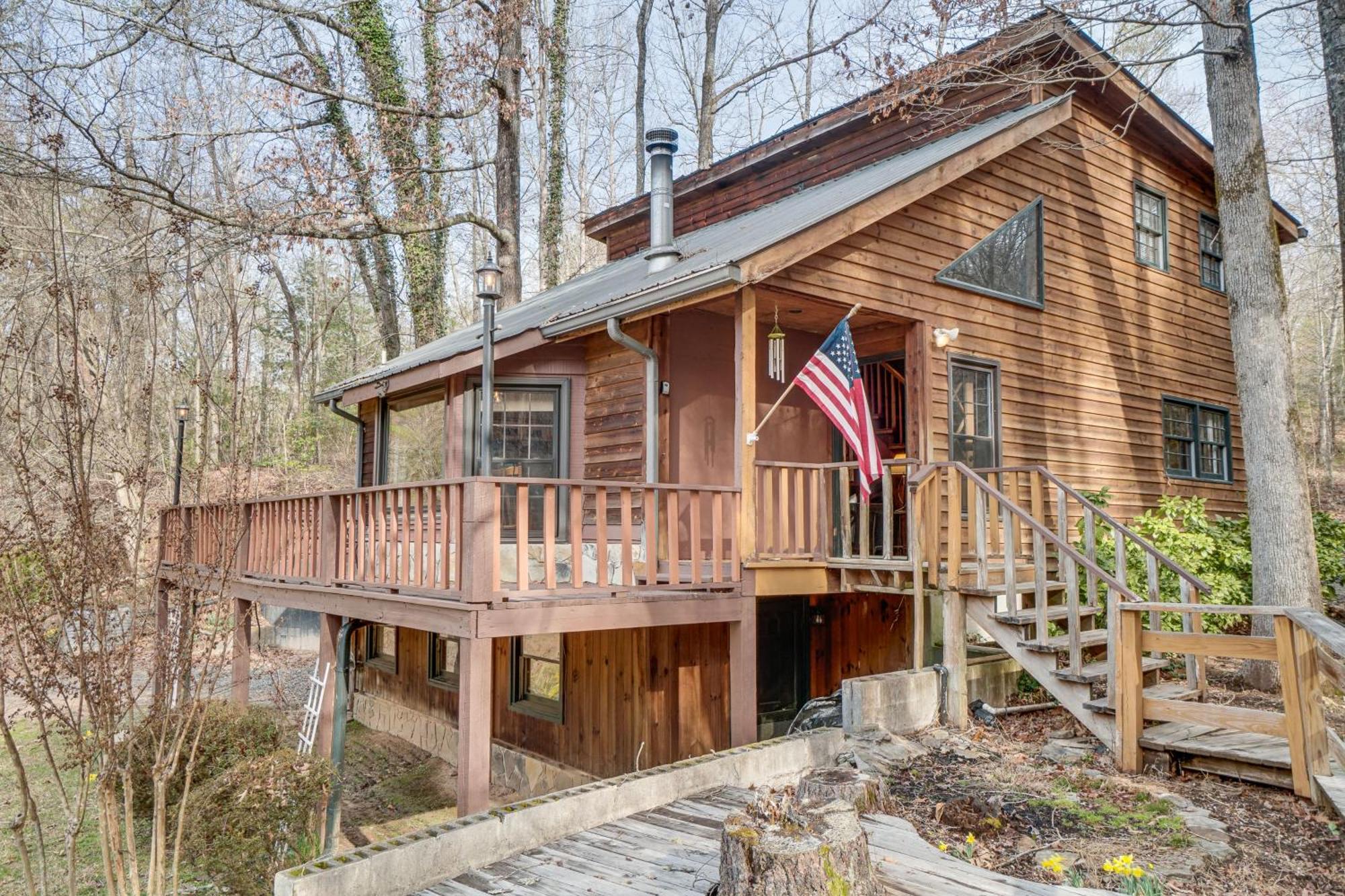 Charming Cabin With Fire Pit And Decks About 7 Mi To Helen Sautee Nacoochee Luaran gambar