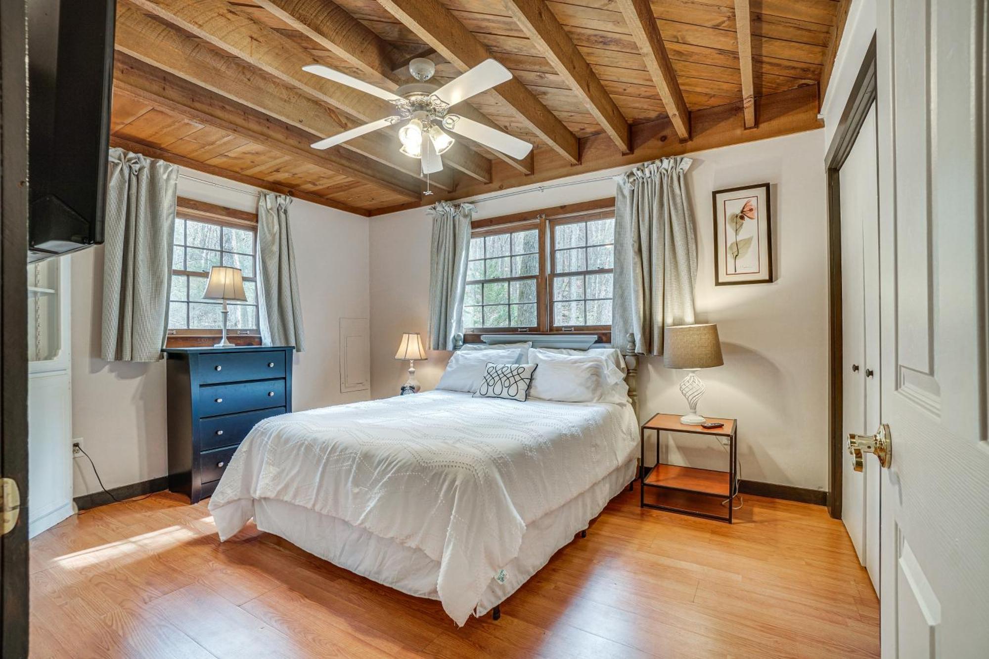 Charming Cabin With Fire Pit And Decks About 7 Mi To Helen Sautee Nacoochee Luaran gambar