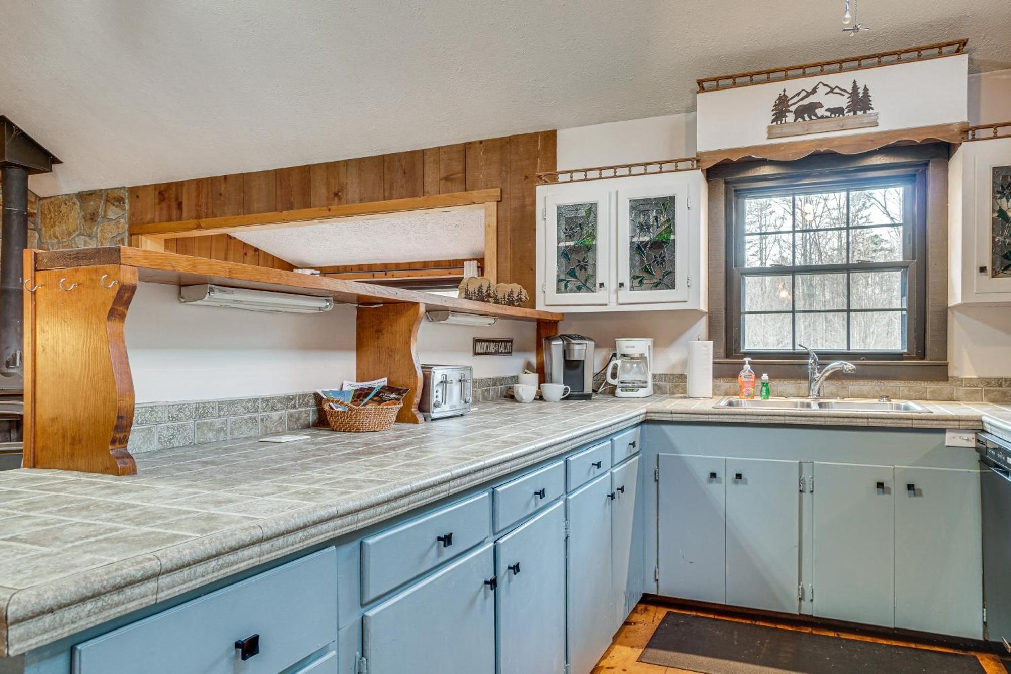 Charming Cabin With Fire Pit And Decks About 7 Mi To Helen Sautee Nacoochee Luaran gambar